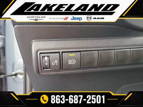 Used 2026 Toyota Corolla LE FWD image 30