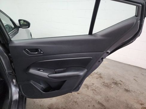 Used 2024 Nissan Altima 2.5 SV FWD image 29