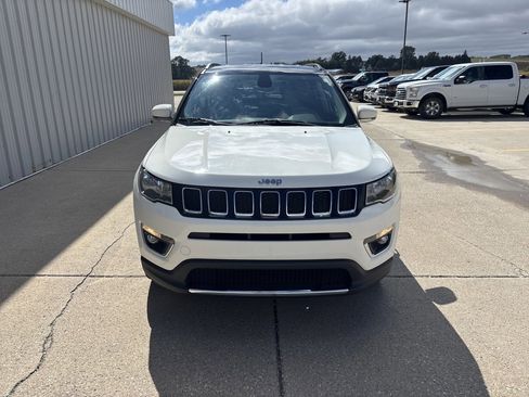 Used 2018 Jeep Compass Limited image 2