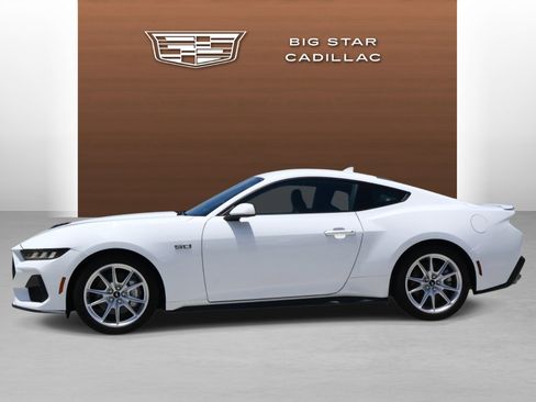 Used 2024 Ford Mustang GT Premium RWD image 2