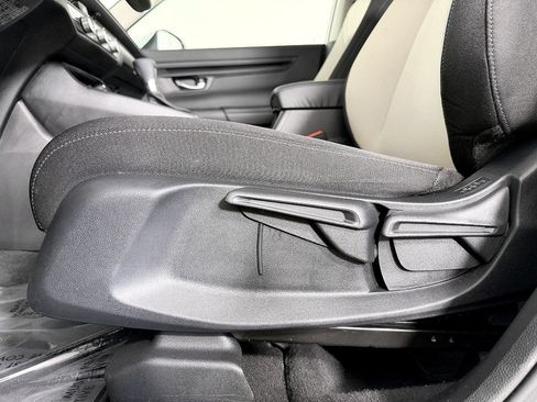 Used 2023 Honda CR-V LX image 32