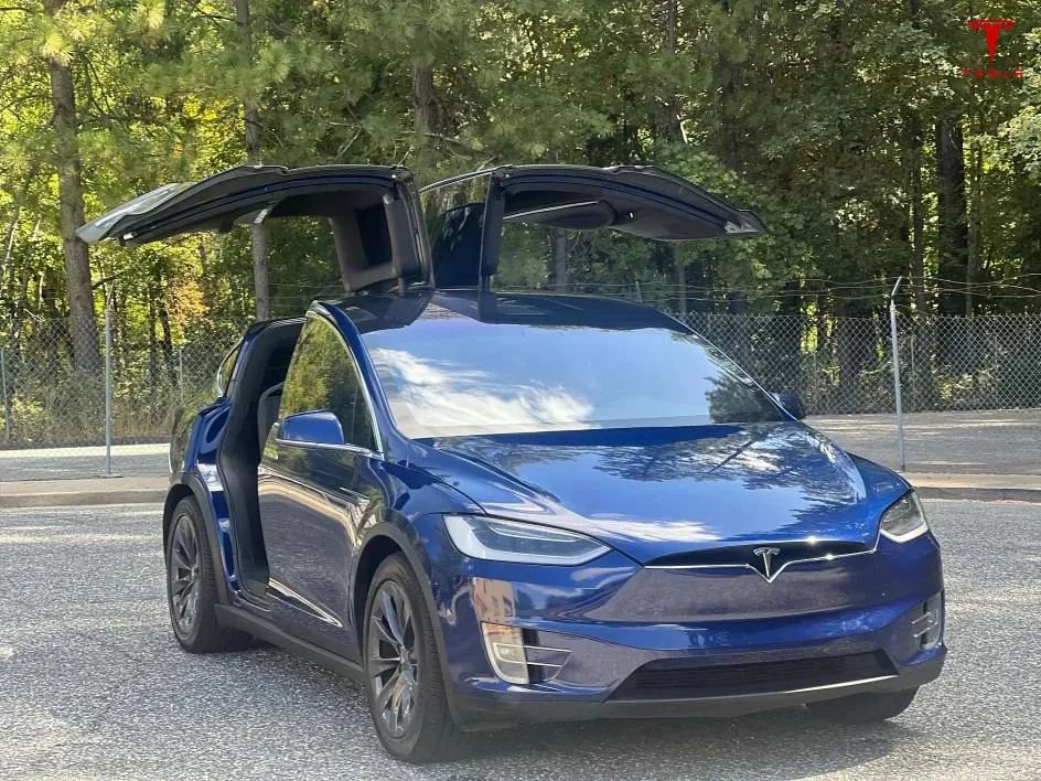 Used 2019 Tesla Model X 75D AWD/4WD image 18