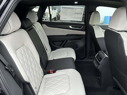 New 2026 Volkswagen Atlas Cross Sport SEL Premium R-Line image 15