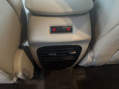 Used 2018 Lincoln MKC Reserve w/ Lincoln MKC Climate Package image 15