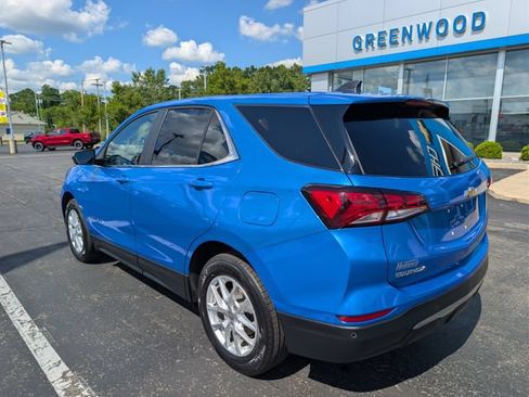 Used 2024 Chevrolet Equinox LT FWD image 3