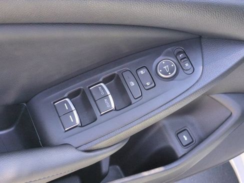 Used 2021 Honda Accord LX image 15