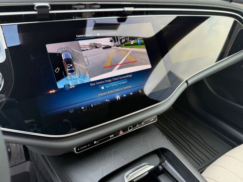 New 2026 Mercedes-Benz E 350 4MATIC Sedan image 20