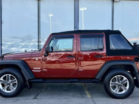 Used 2010 Jeep Wrangler Unlimited Sport AWD/4WD image 2