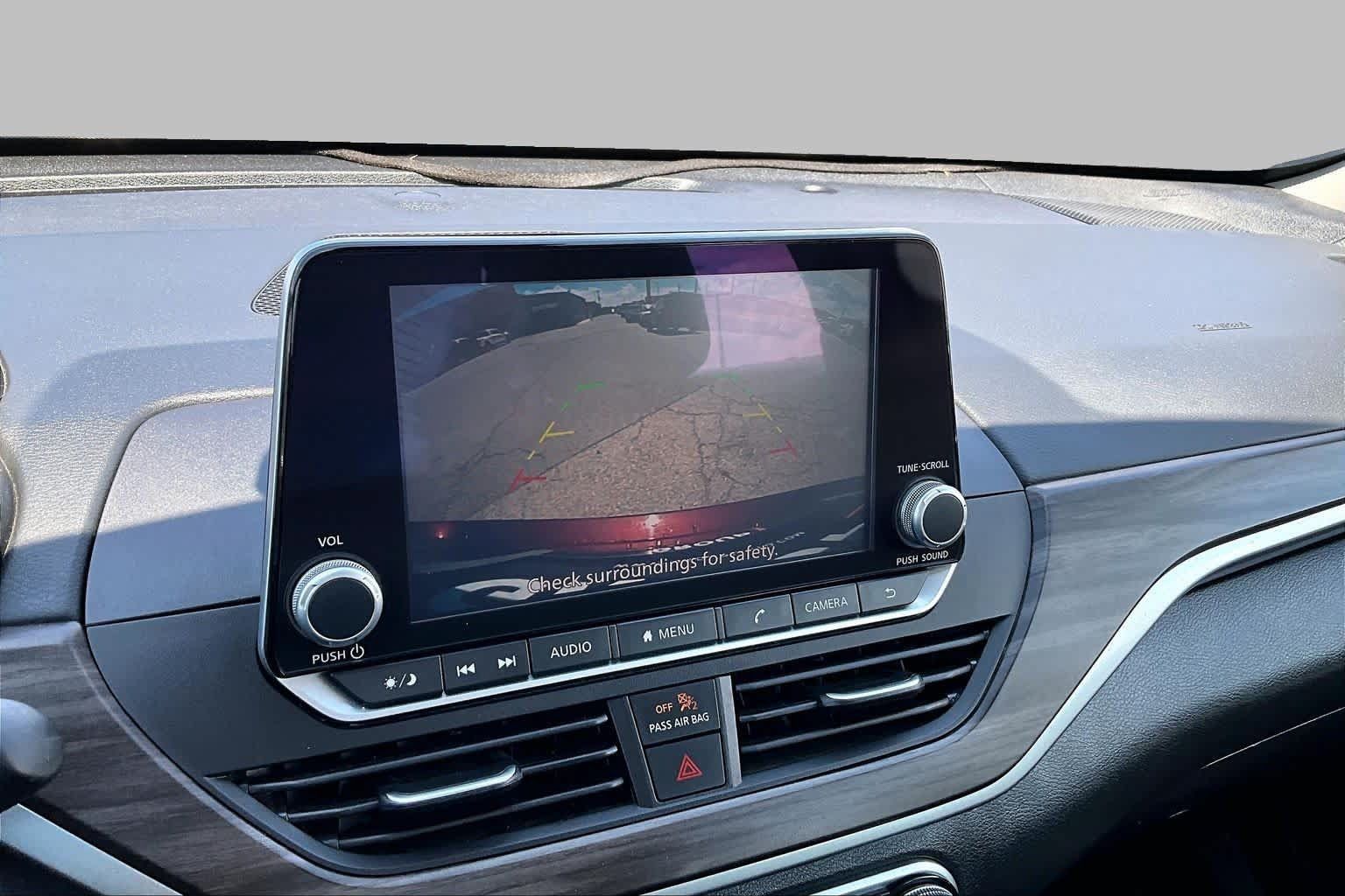 Used 2025 Nissan Altima 2.5 SV FWD image 26