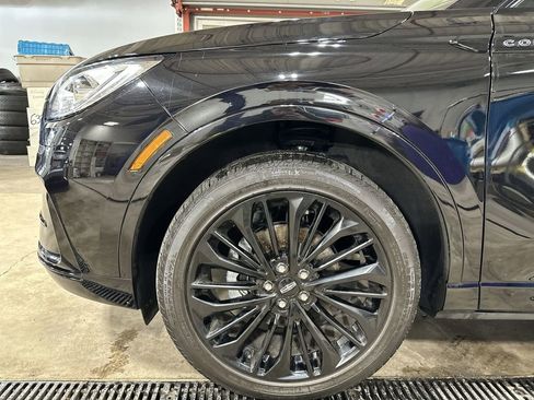 Used 2023 Lincoln Corsair Reserve w/ Equipment Group 201A image 19