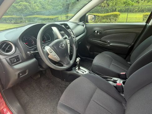 Used 2016 Nissan Versa SV FWD image 9