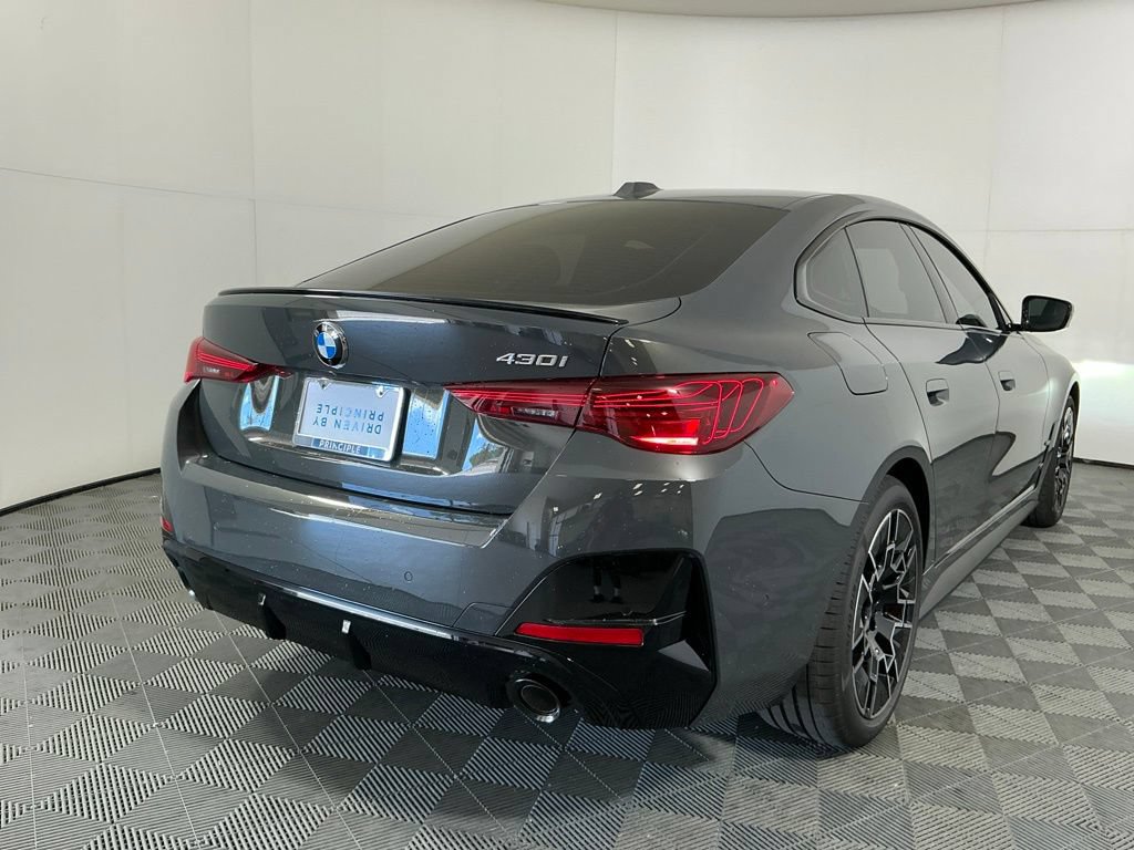New 2026 BMW 430i w/ M Sport Package RWD image 5