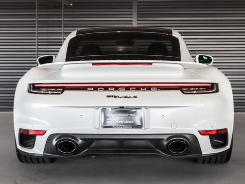 Certified 2022 Porsche 911 image 9