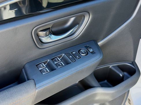 Used 2023 Honda Pilot Sport image 23