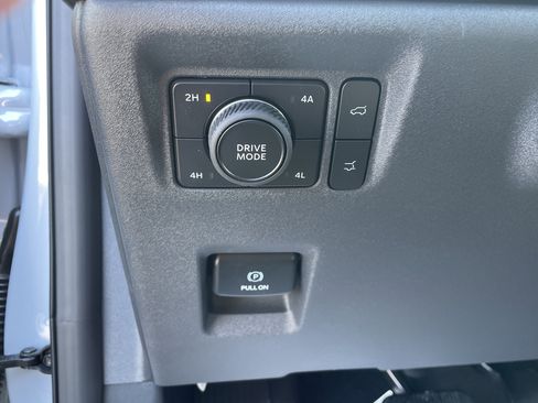 New 2025 Ford Expedition Max Platinum w/ Stealth Performance Package image 12