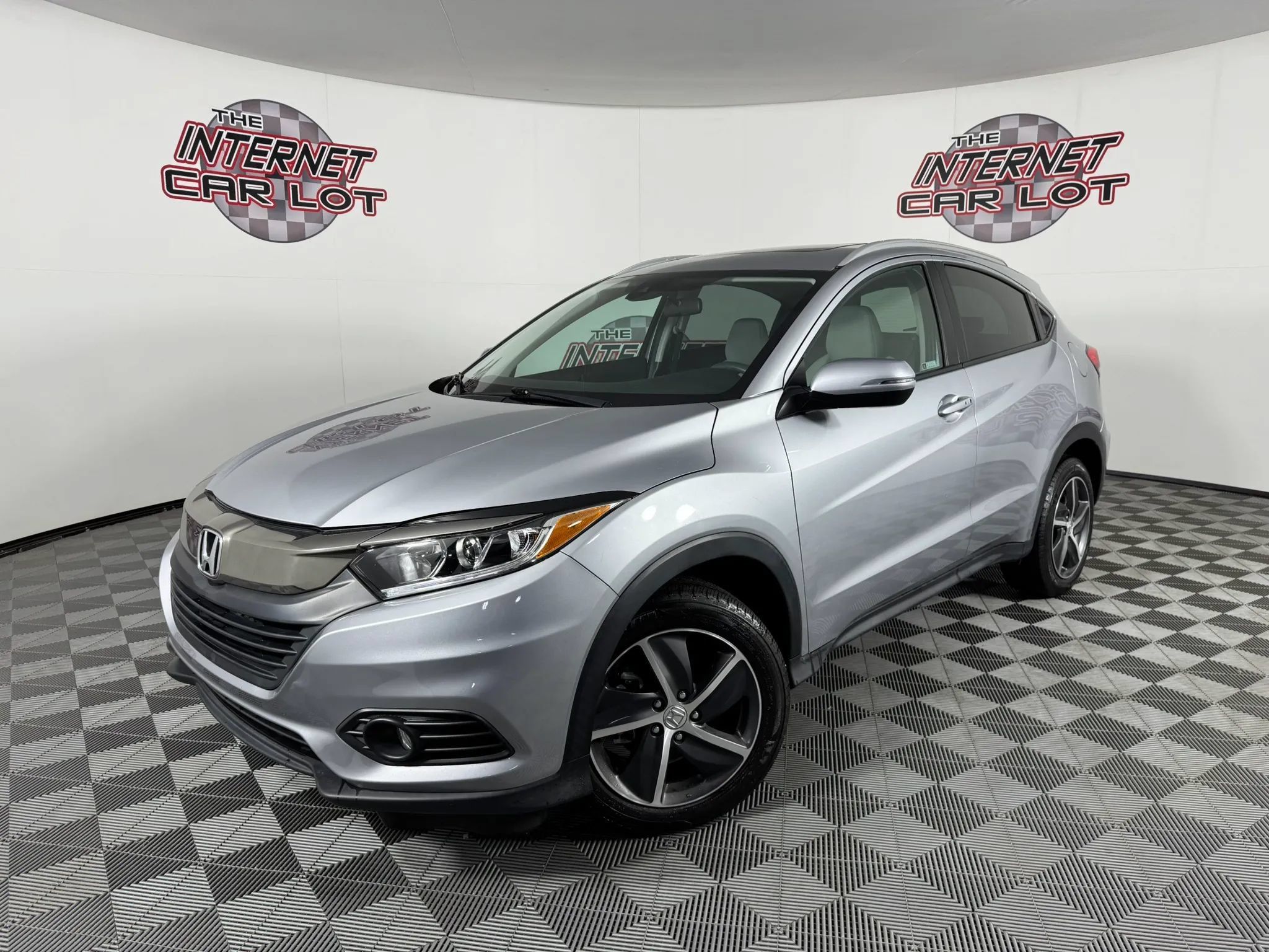 Used 2022 Honda HR-V EX image 1