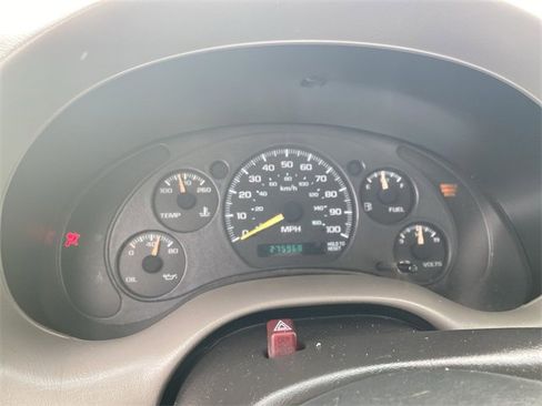 Used 2001 Chevrolet S10 Pickup LS w/ Preferred Equipment Group image 15