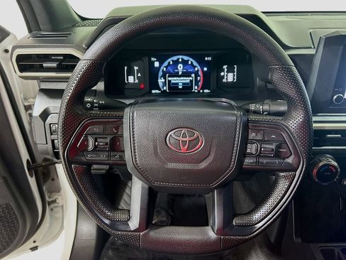 Used 2024 Toyota Tacoma SR image 9