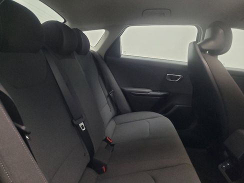 Used 2025 Kia K4 FWD image 19
