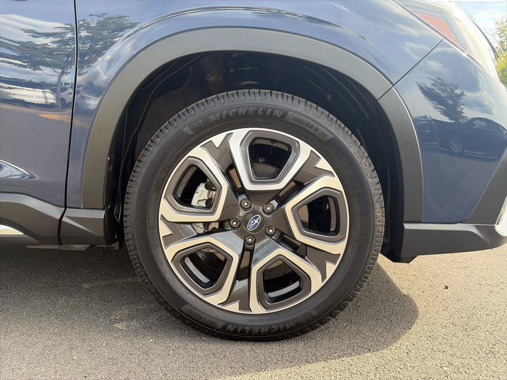 Used 2023 Subaru Ascent Limited AWD/4WD image 30