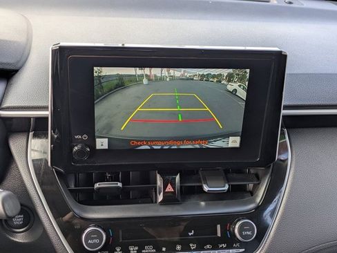 Used 2024 Toyota Corolla Cross XLE image 22