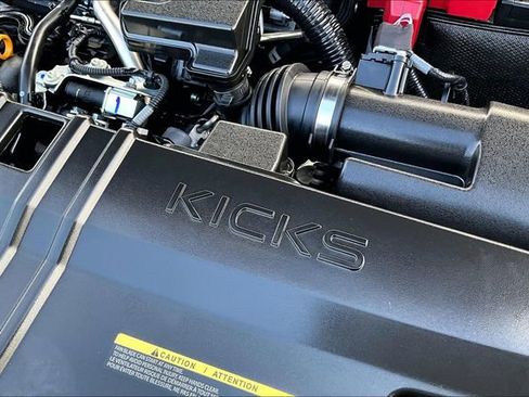 Certified 2025 Nissan Kicks SR image 29