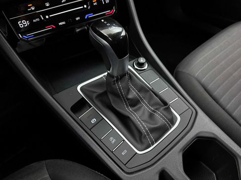 Used 2025 Volkswagen Jetta S FWD image 23