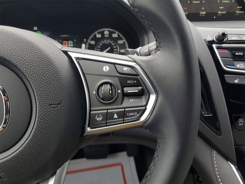 Certified 2025 Acura RDX SH-AWD image 23