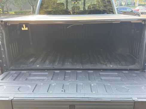 Used 2018 Ford F150 Lariat w/ Equipment Group 502A Luxury AWD/4WD image 20