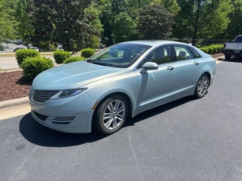 Used 2014 Lincoln MKZ Hybrid w/ Equipment Group 202A Reserve FWD image 4