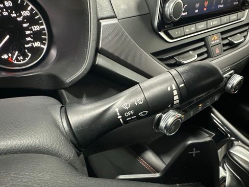 Used 2023 Nissan Altima 2.5 SR FWD image 22