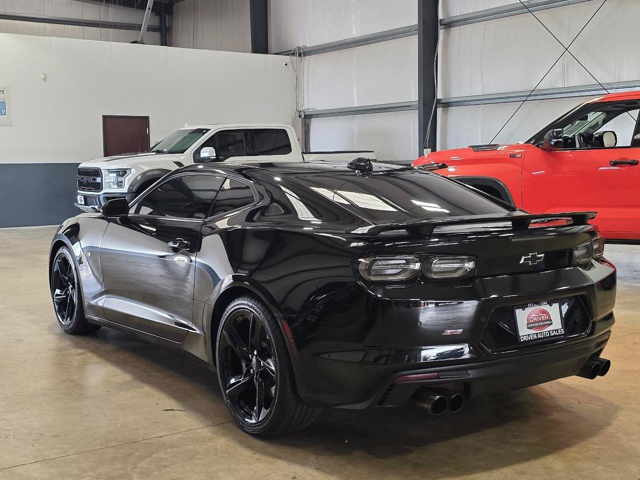 Used 2023 Chevrolet Camaro SS RWD image 7
