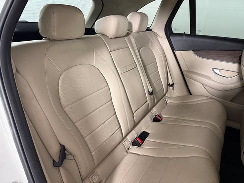 Used 2022 Mercedes-Benz GLC 300 4MATIC image 33
