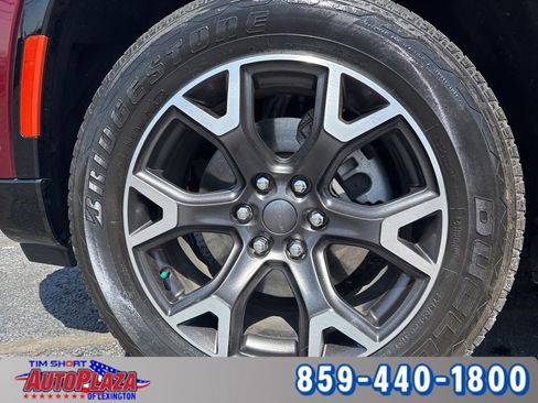 Used 2023 Jeep Wagoneer Series III w/ Convenience Group I AWD/4WD image 5