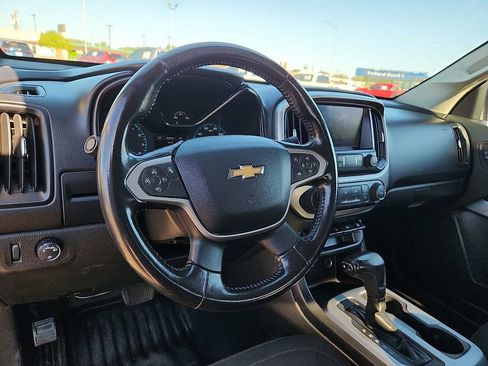 Used 2021 Chevrolet Colorado LT w/ Fleet Safety Package image 7