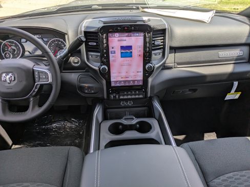 New 2026 RAM 3500 Big Horn AWD/4WD image 13