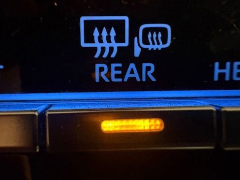 Used 2021 Toyota Corolla XSE image 10