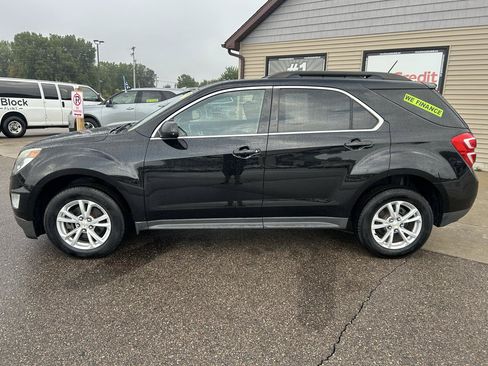 Used 2017 Chevrolet Equinox LT w/ Convenience Package FWD image 8