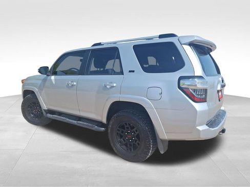 Used 2024 Toyota 4Runner SR5 Premium w/ Moonroof Package AWD/4WD image 5