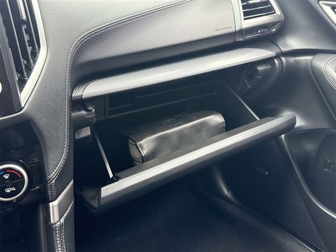 Used 2020 Subaru Forester Limited image 29