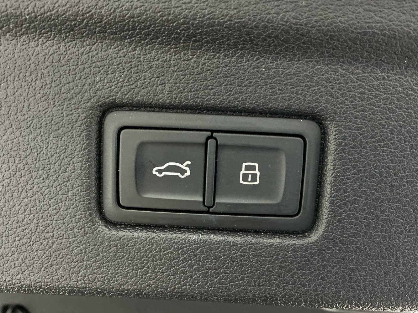 Used 2018 Audi A5 2.0T Premium Plus AWD/4WD image 46