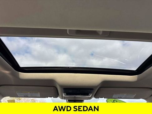 Used 2023 Nissan Altima 2.5 SV w/ SV Premium Package image 12