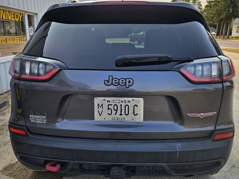 Used 2022 Jeep Cherokee Trailhawk w/ Technology Group B AWD/4WD image 5