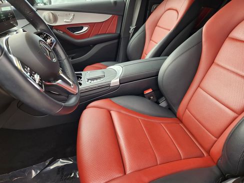 Used 2023 Mercedes-Benz GLC 300 4MATIC Coupe image 12