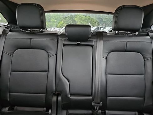 Used 2020 Ford Escape Titanium w/ Titanium Premium Package 2.0 AWD/4WD image 26
