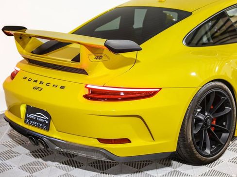 Used 2018 Porsche 911 GT3 w/ Sport Chrono Package image 7
