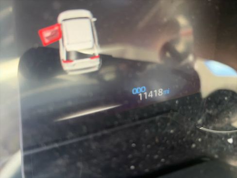 Used 2023 Toyota RAV4 XLE w/ Convenience Package AWD/4WD image 7