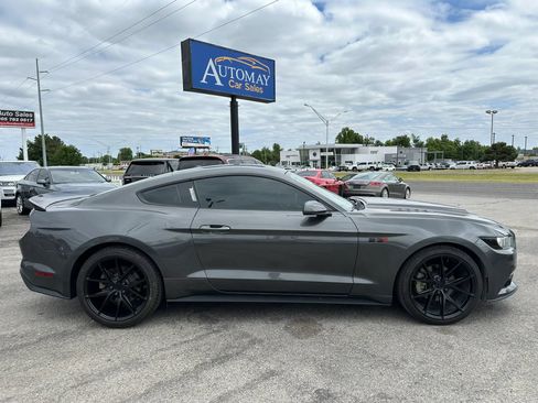 Used 2016 Ford Mustang Premium RWD image 27