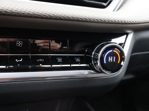 New 2026 Chevrolet Equinox LT image 14