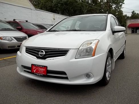 Used 2011 Nissan Sentra 2.0 S FWD image 1